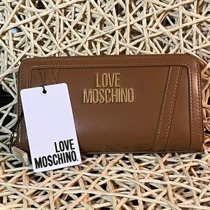LOVE MOSCHINO • LONG WALLET • NWT